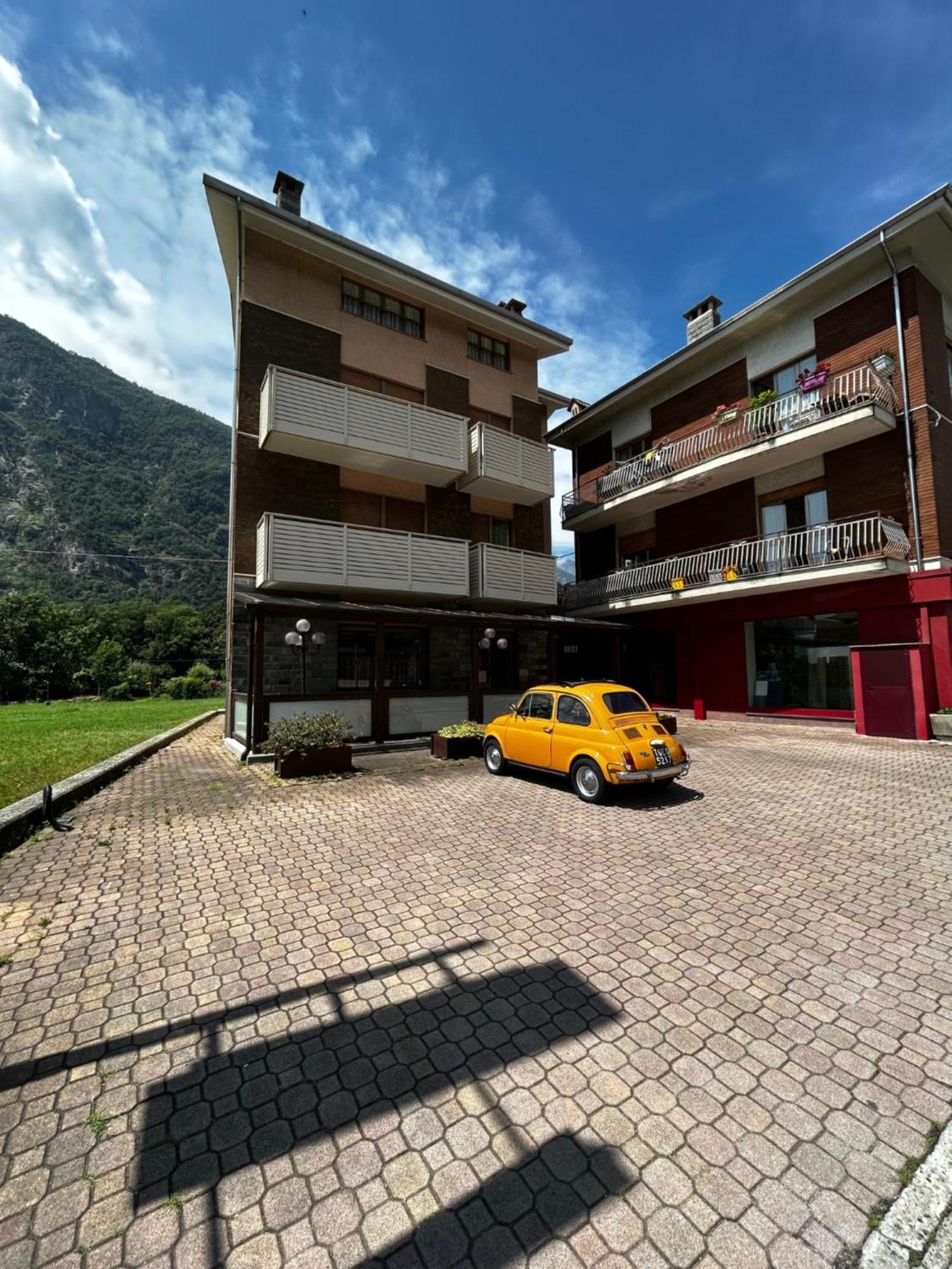 Albergo Carla Pont-Saint-Martin Exterior foto